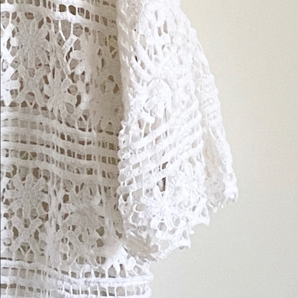 Anthropologie Blue Tassel Crochet Top White Sleeves Size S - Picture 4 of 6